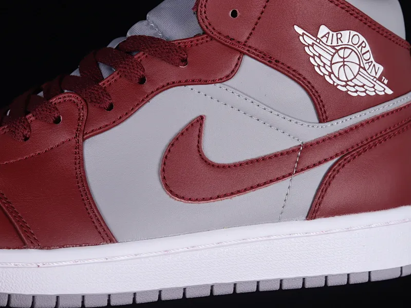 All categories Air Jordan Jordan series basketball shoes Air Jordan 1 Mid Air Jordan 1 Mid "Team Red" AJ1 Joe 1 wine red China basketball shoes DQ8426-615
